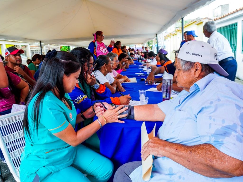 Elizabeth Niño reafirmó compromiso con sector salud - Agencia Carabobeña de Noticias