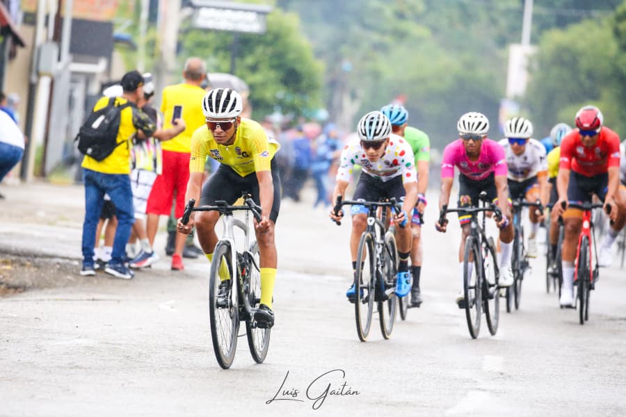 Jad Colmenares ganó el circuito de San Cristóbal - Agencia Carabobeña de Noticias