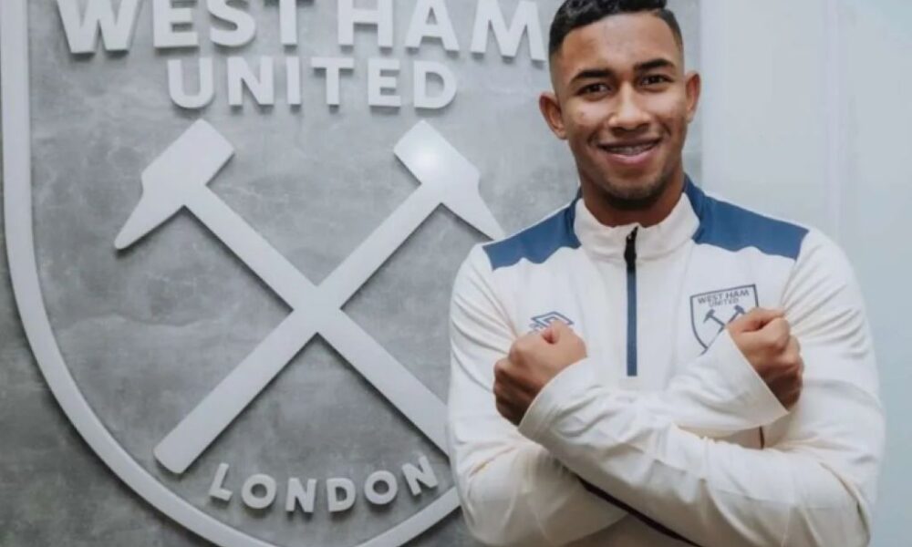 Keiber Lamadrid con West Ham - Agencia Carabobeña de Noticias