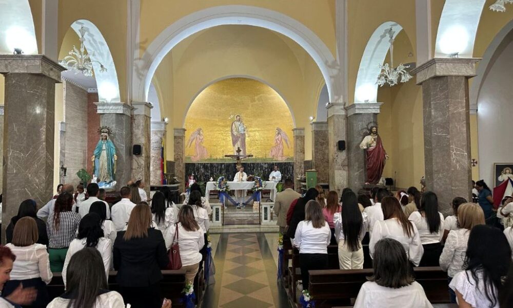 Misa de Acción de Gracias por Día del Maestro - Agencia Carabobeña de Noticias