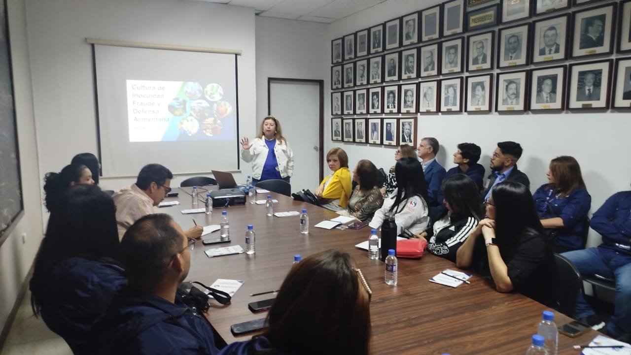 Semitech presenta laboratorio - Agencia Carabobeña de Noticias