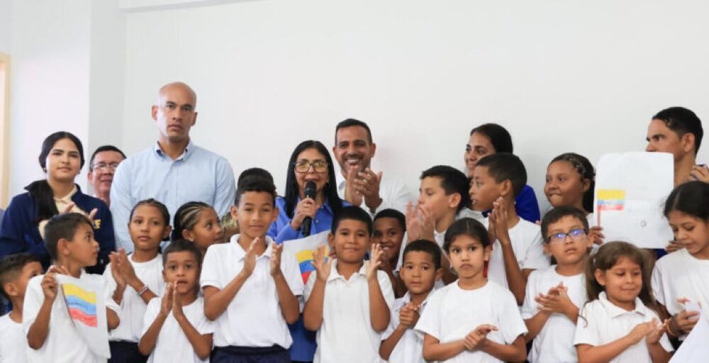 Venezuela reinicia clases - Agencia Carabobeña de Noticias