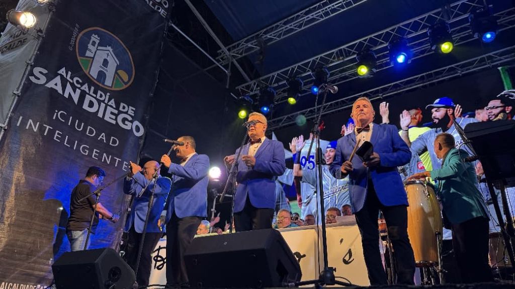 Billo's Caracas Boys puso a bailar a San Diego - Agencia Carabobeña de Noticias