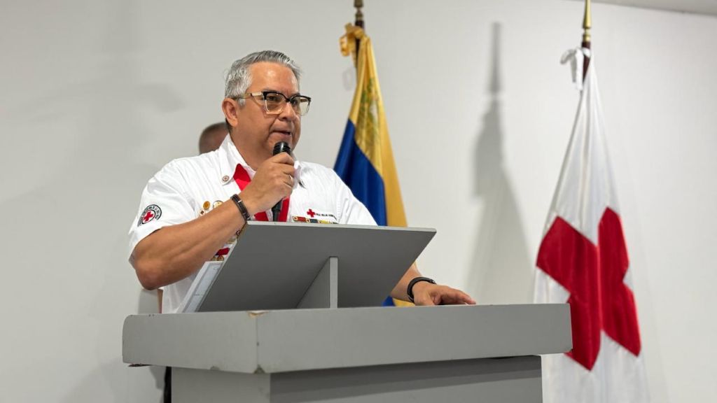 Cruz Roja Valencia juramentó 16 socorristas - Agencia Carabobeña de Noticias