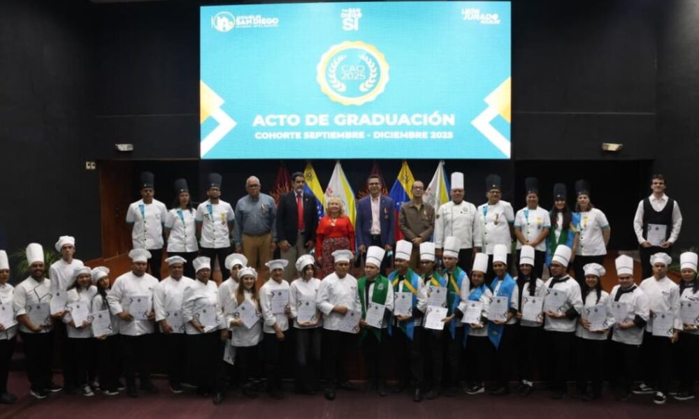 Entregan certificados a 70 graduandos - Agencia Carabobeña de Noticias