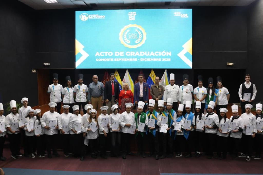 Entregan certificados a 70 graduandos - Agencia Carabobeña de Noticias