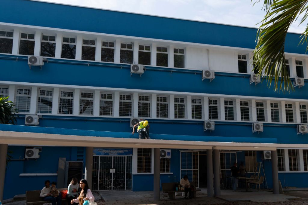 Nuevos avances de remodelación en áreas de la CHET - Agencia Carabobeña de Noticias