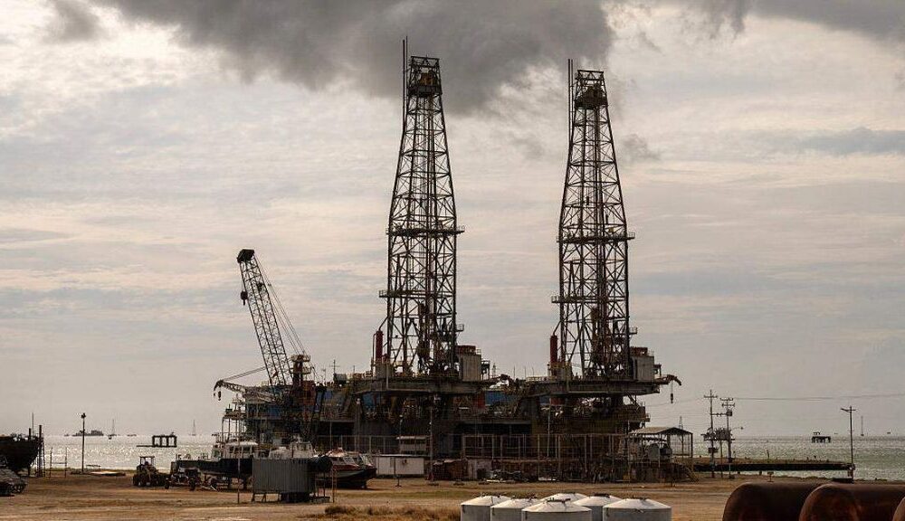 Petroleras debe pagar impuestos a Venezuela - Agencia Carabobeña de Noticias