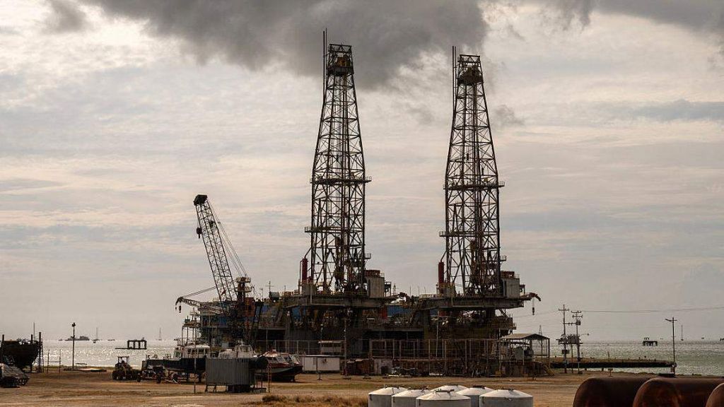 Petroleras debe pagar impuestos a Venezuela - Agencia Carabobeña de Noticias