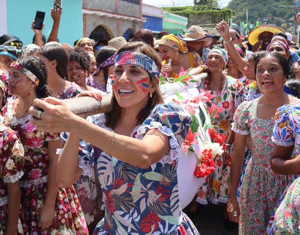 Reconocimiento a portadores patrimoniales del Baile de la Hamaca - Agencia Carabobeña de Noticias