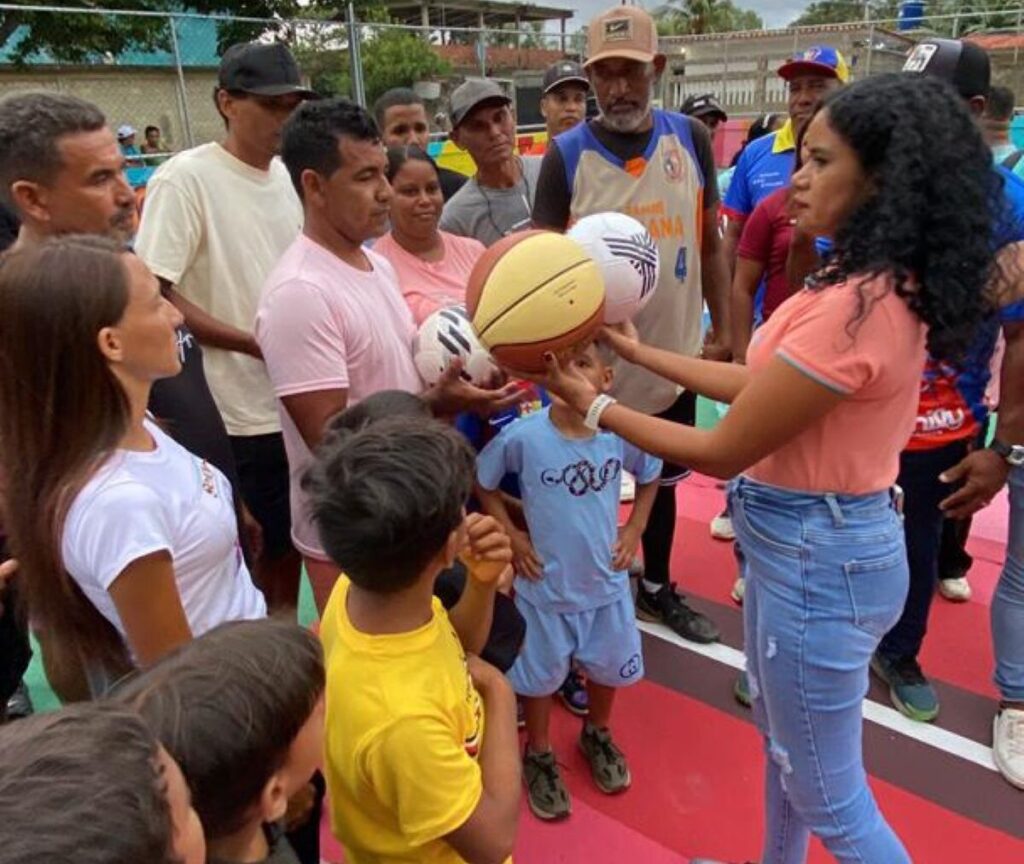 Reinaugurada cancha deportiva El Mango - Agencia Carabobeña de Noticias