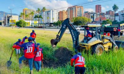 Saneamiento preventivo de canales y caños en Naguanagua - Agencias Carabobeña de Noticias