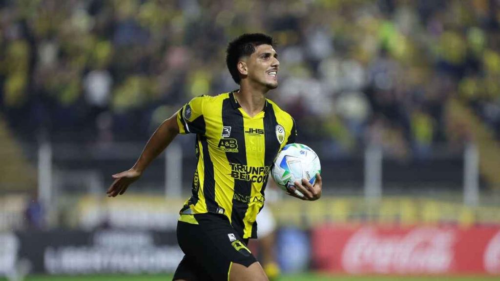 Táchira gana a Strongest - Agencia Carabobeña de Noticias