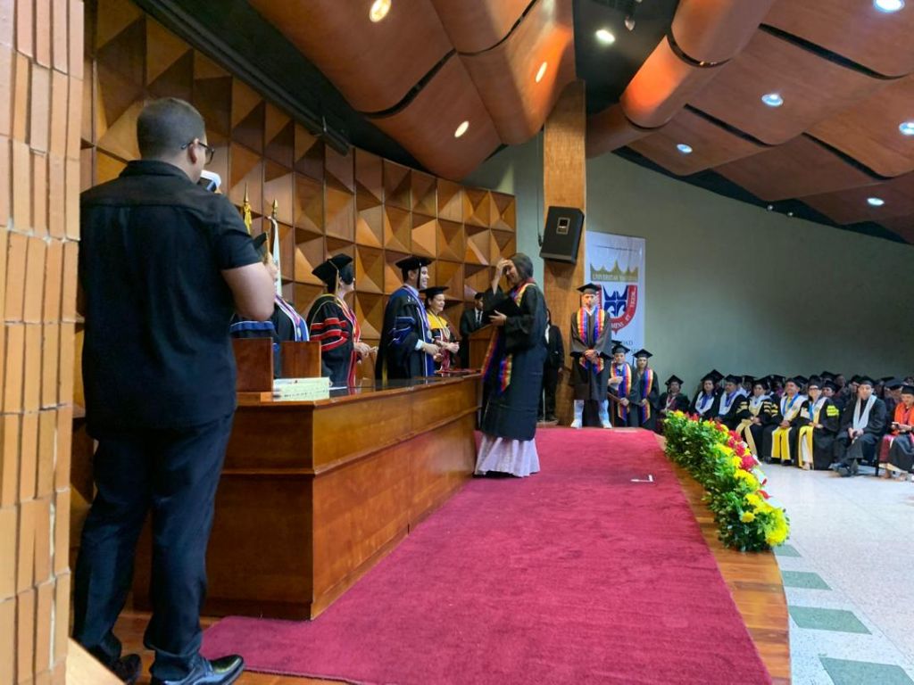 UJAP otorgó títulos a 444 nuevos profesionales - Agencia Carabobeña de Noticias