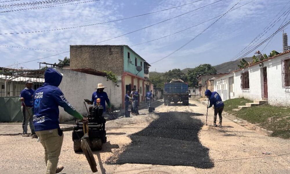 Vialsandi inicia recuperación del asfaltado - Agencia Carabobeña de Noticias