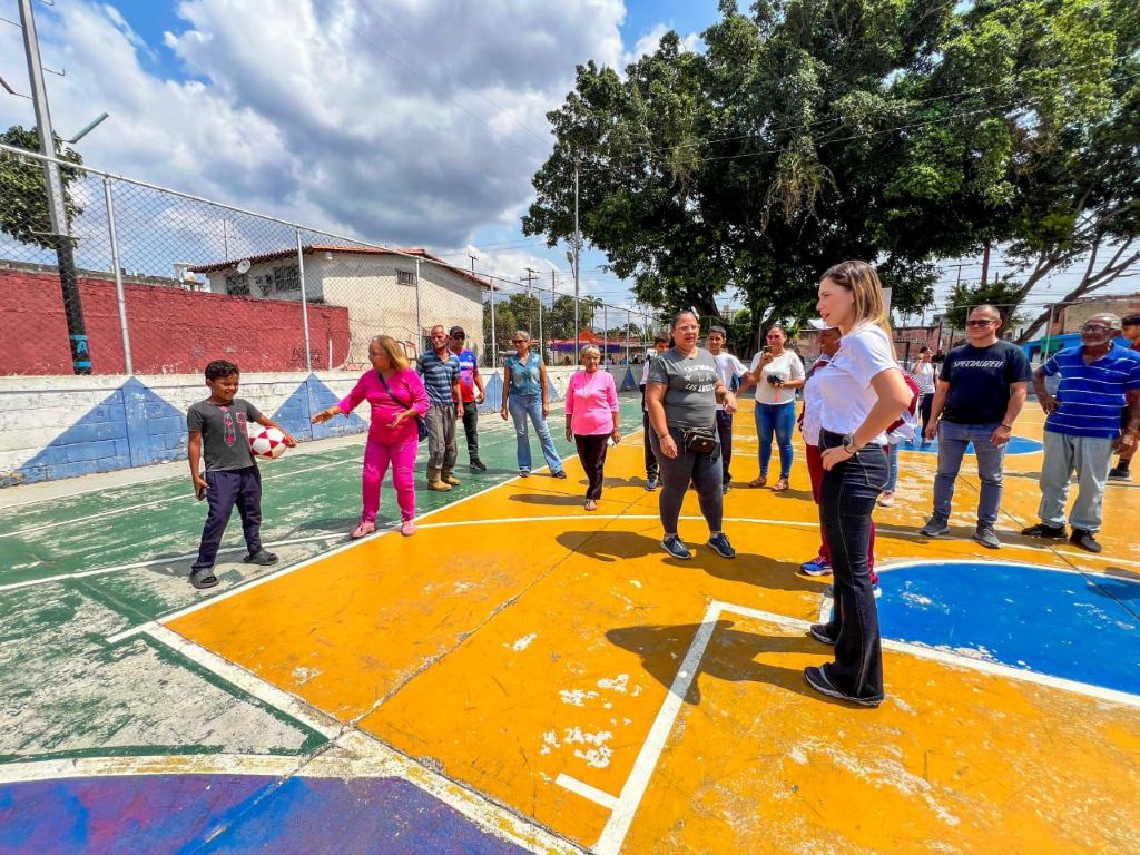 rehabilitación en cancha de Barrio Unión Norte de Naguanagua - Agencia Carabobeña de Noticias