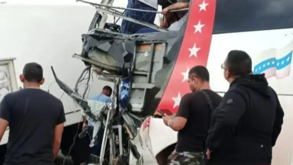 Accidente en la Troncal 10 - Agencia Carabobeña de Noticias