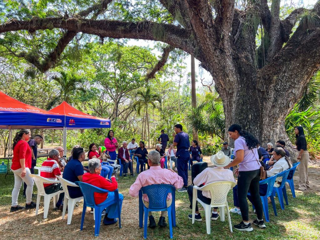 Adultos mayores del Asilo San Martín de Porres - Agencia Carabobeña de Noticias