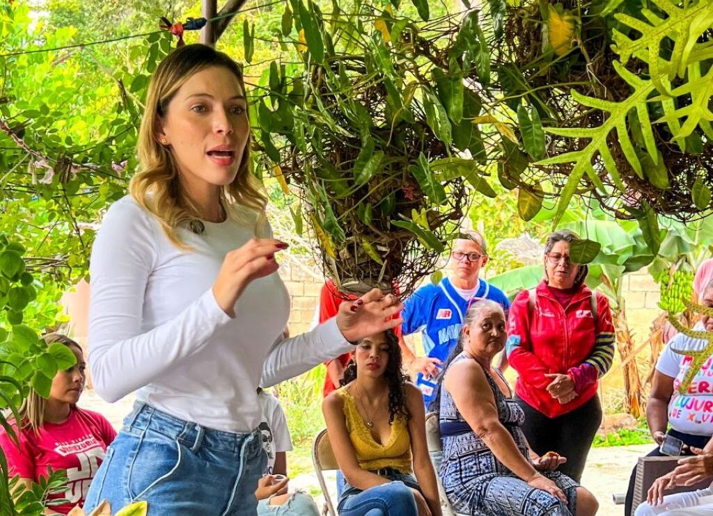 Alcaldesa Elizabeth Niño escucha a comunidades - Agencia Carabobeña de Noticias
