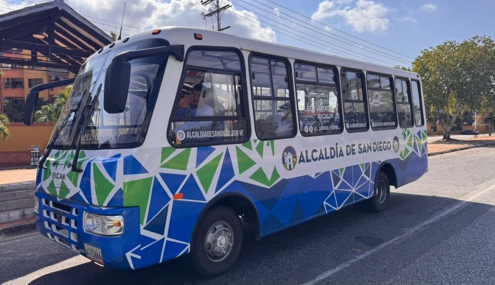 Alcaldía de San Diego reactiva ruta comunitaria - Agencia Carabobeña de Noticias