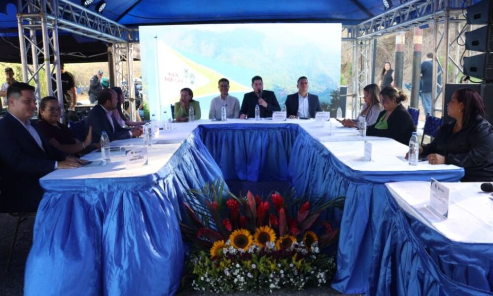 Grupo Ambiental Paseo Orégano - Agencia Carabobeña de Noticias