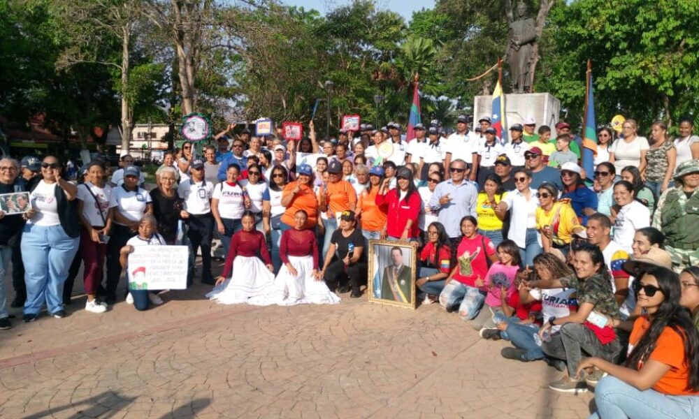 Homenaje a Hugo Chávez en Bejuma - Agencia Carabobeña de Noticias