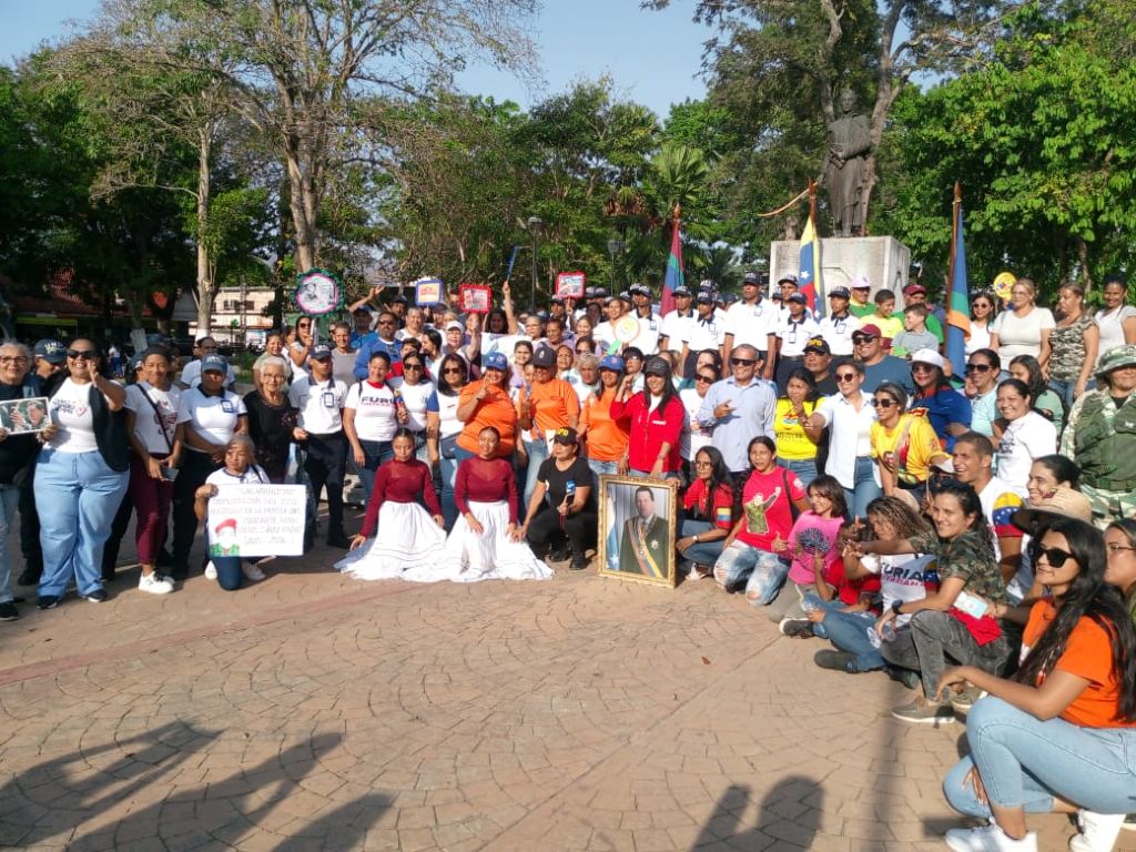 Homenaje a Hugo Chávez en Bejuma - Agencia Carabobeña de Noticias