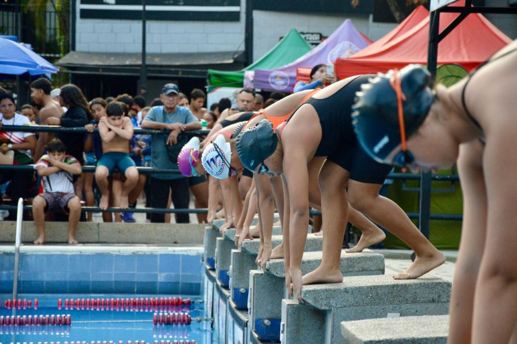 I Estadal Invitacional Federado de Natación - Agencia Carabobeña de Noticias