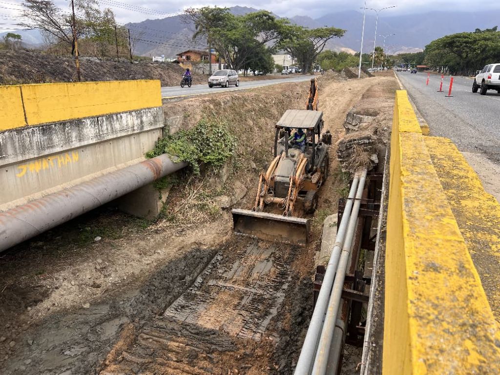 Inician labores de saneamiento preventivo del río Cúpira - Agencia Carabobeña de Noticias