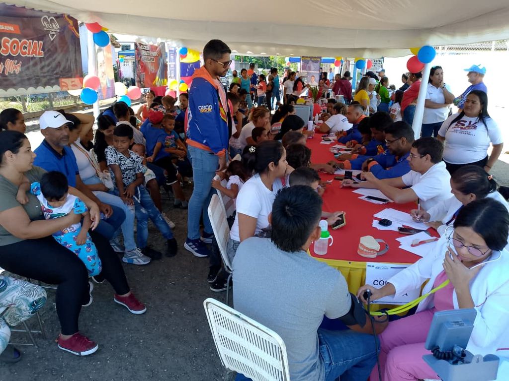 Jornada Social Ofensiva de Paz en Altos de Reyes - Agencia Carabobeña de Noticias