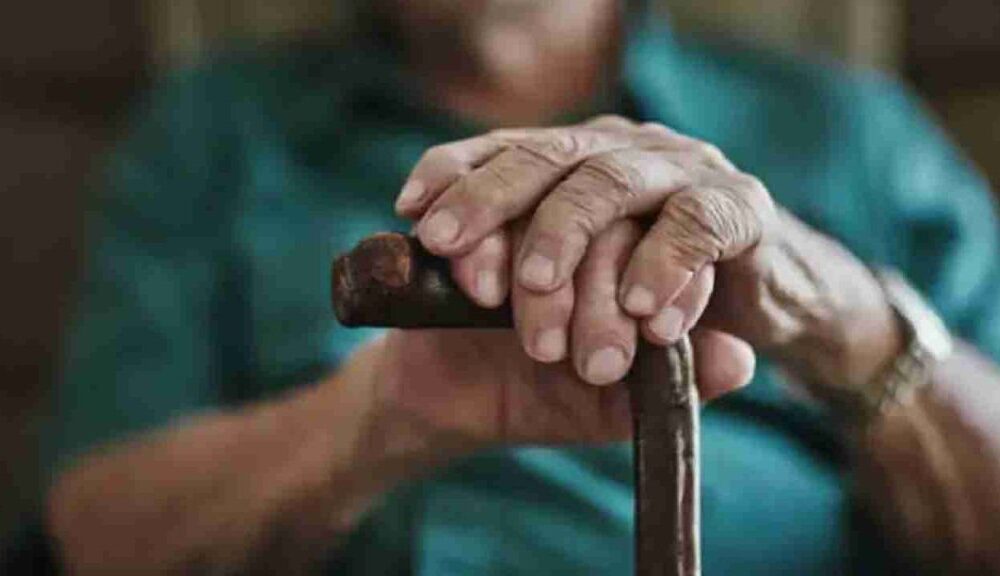 Jubilados y pensionados piden mejoras económicas - Agencia Carabobeña de Noticias