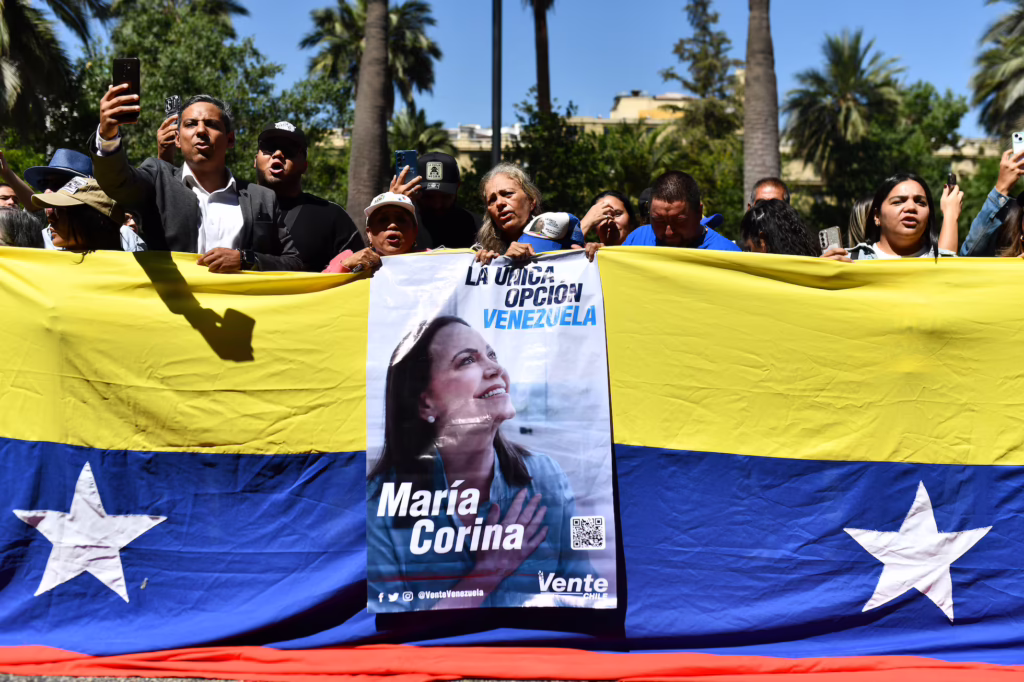 Machado con venezolanos en Chile - Agencia Carabobeña de Noticias