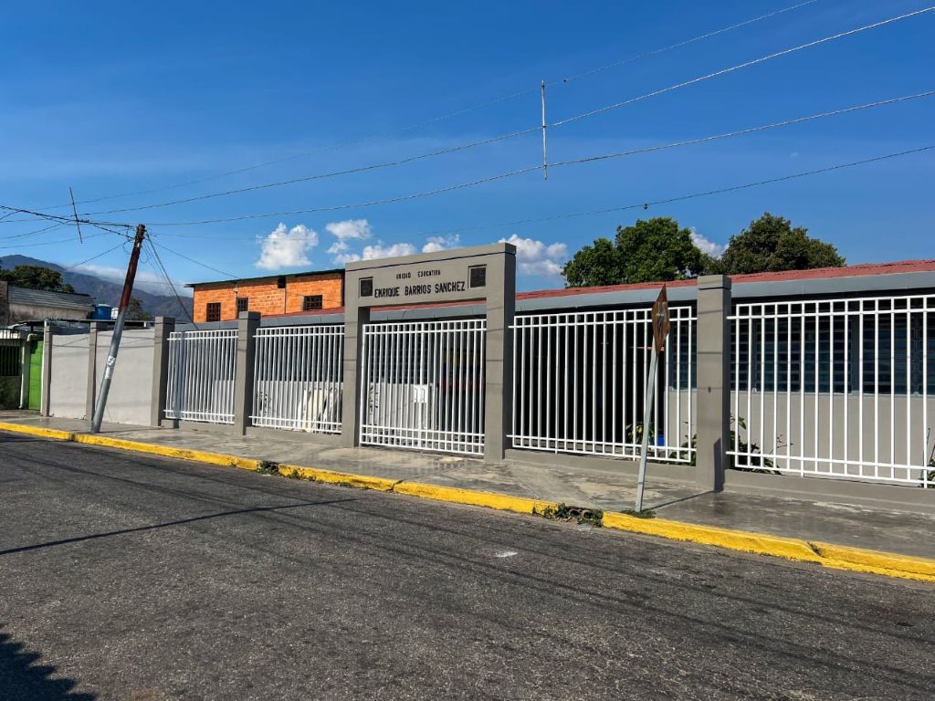 Supervisan trabajo de U.E. Enrique Barrios Sánchez - Agencia Carabobeña de Noticias