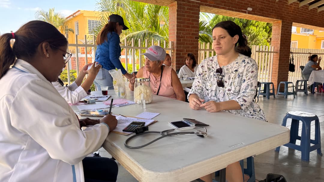 Vecinos de San Diego reciben atención médica - Agencia Carabobeña de Noticias