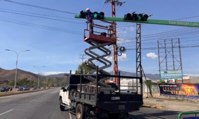 Vialsandi realizó mantenimiento preventivo a semáforos - Agencia Carabobeña de Noticias