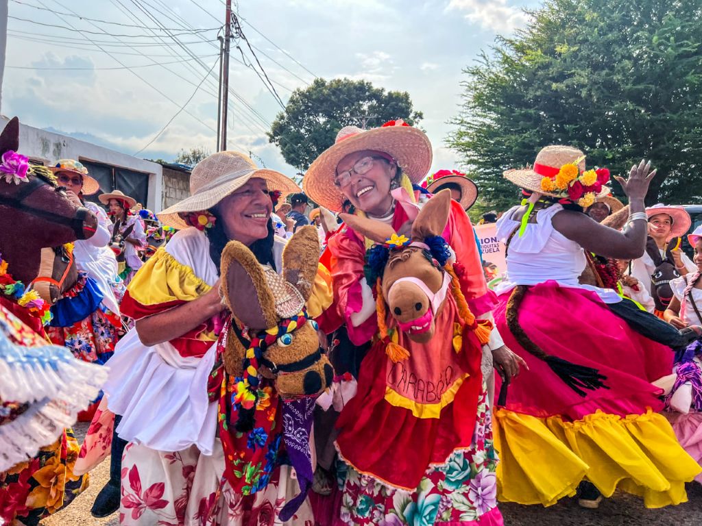 XIV Encuentro Nacional de Bailadores de Burras y Burriquitas - Agencia Carabobeña de Noticias
