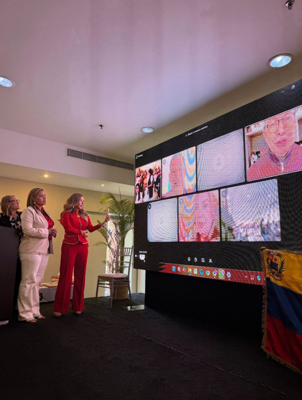 foro Mujer con poder - Agencia Carabobeña de Noticias