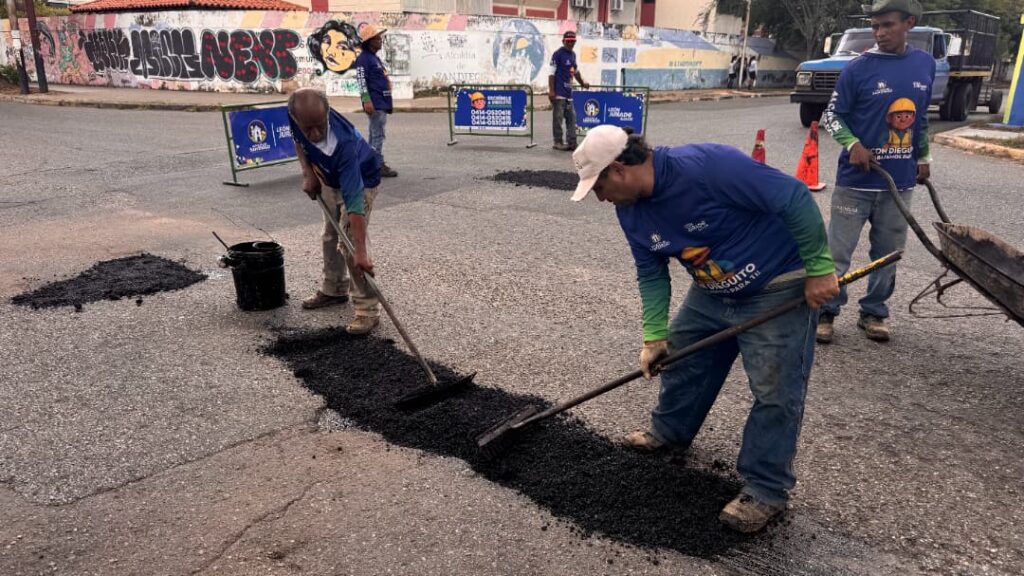 Alcaldía de San Diego mantiene activa jornada de bacheo - Agencia Carabobeña de Noticias