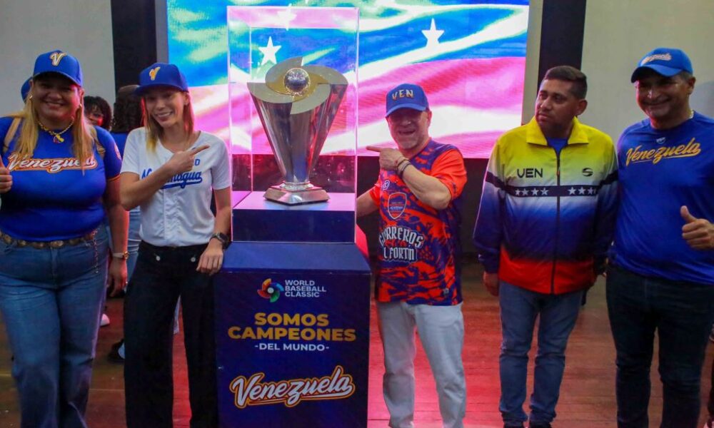 Carabobo recibió trofeo del Clásico Mundial de Béisbol - Agencia Carabobeña de Noticias