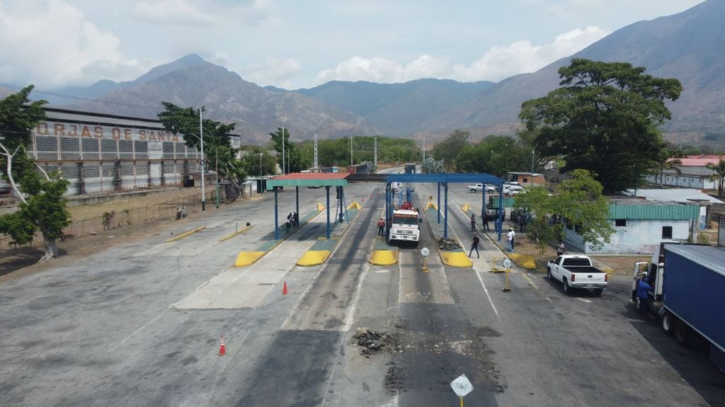 Iniciaron rehabilitación integral en Distribuidor Santa Clara - Agencia Carabobeña de Noticias