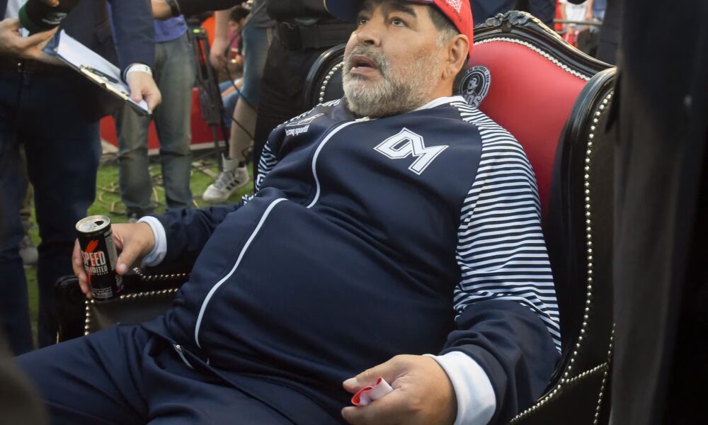 Maradona estuvo muerto por horas - Agencia Carabobeña de Noticias