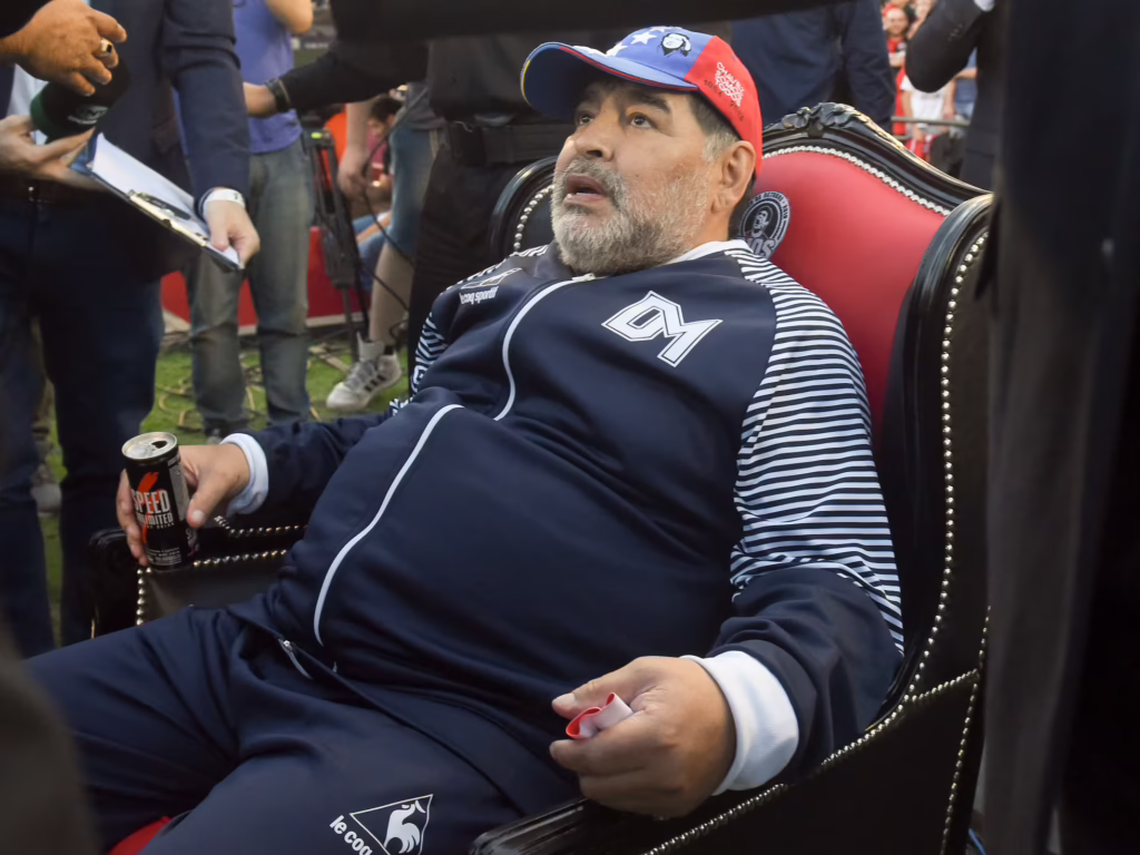 Maradona estuvo muerto por horas - Agencia Carabobeña de Noticias