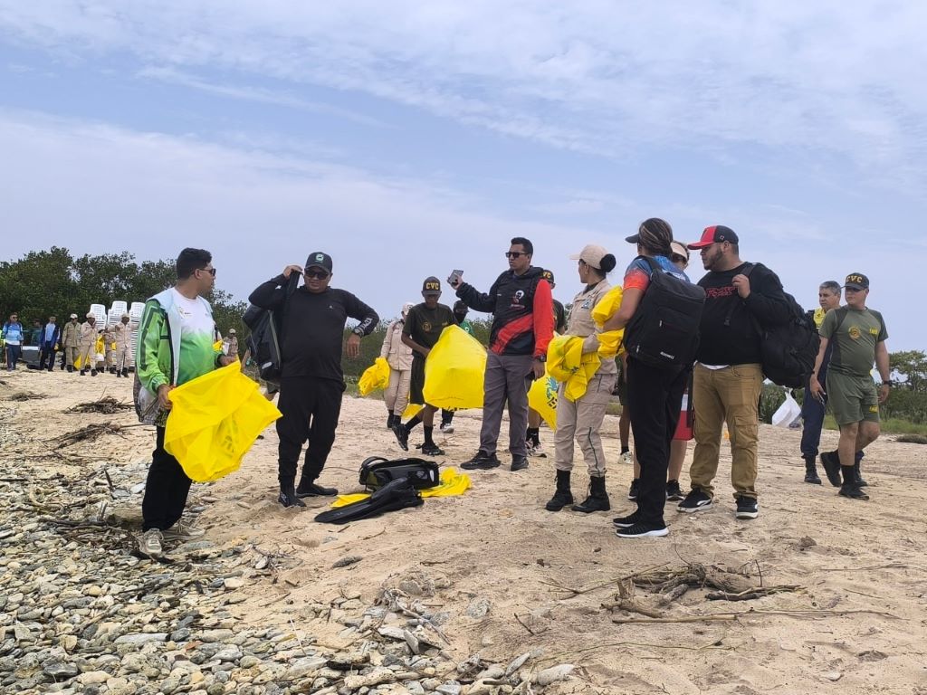 Mega Jornada de Saneamiento en Isla Larga - Agencia Carabobeña de Noticias