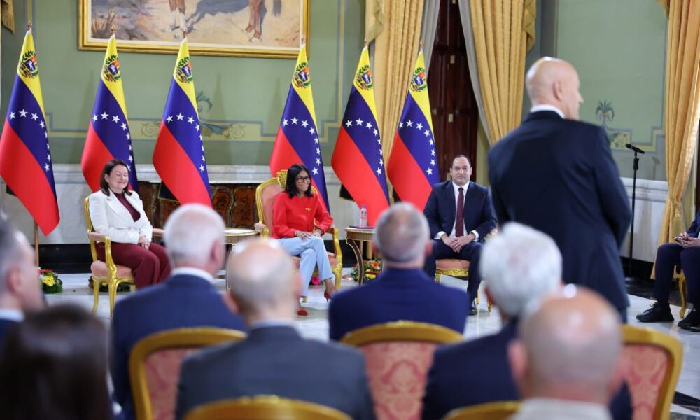 Pdvsa y ENI firman acuerdos - Agencia Carabobeña de Noticias