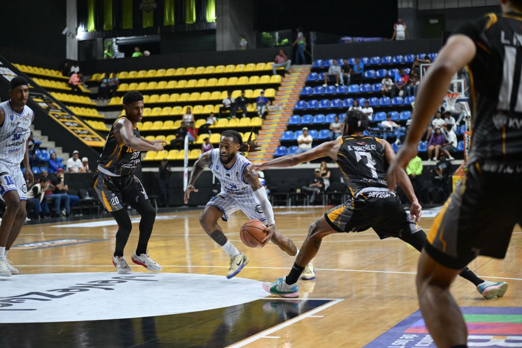 Trotamundos ganó a Diablos - Agencia Carabobeña de Noticias