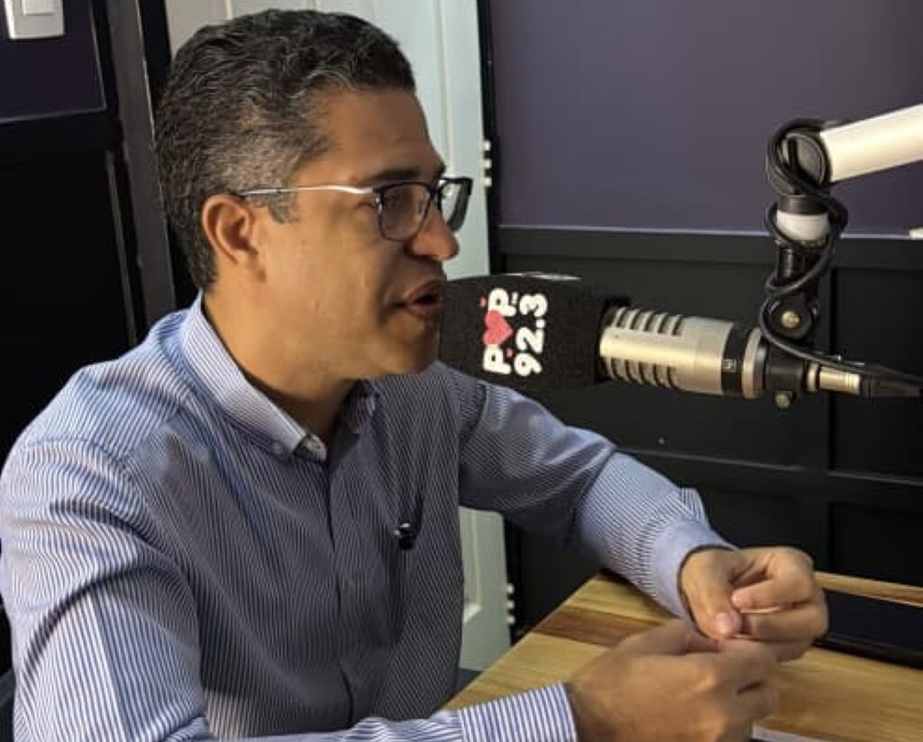León Jurado: Seguimos trabajando en mantenimiento de drenajes - Agencia Carabobeña de Noticias