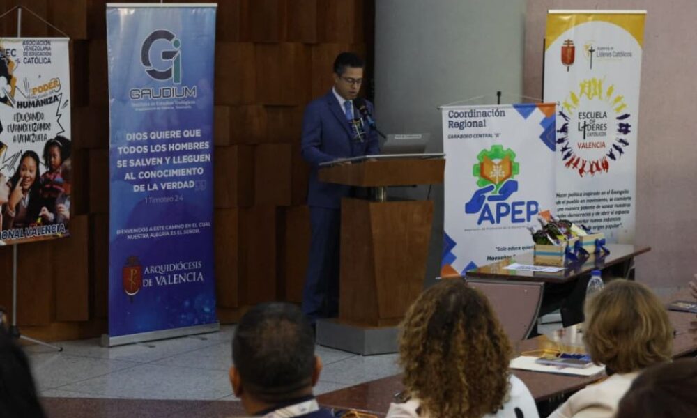 León Jurado destaca papel de educación católica - Agencia Carabobeña de Noticias