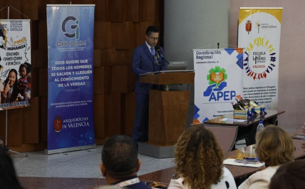 León Jurado destaca papel de educación católica - Agencia Carabobeña de Noticias