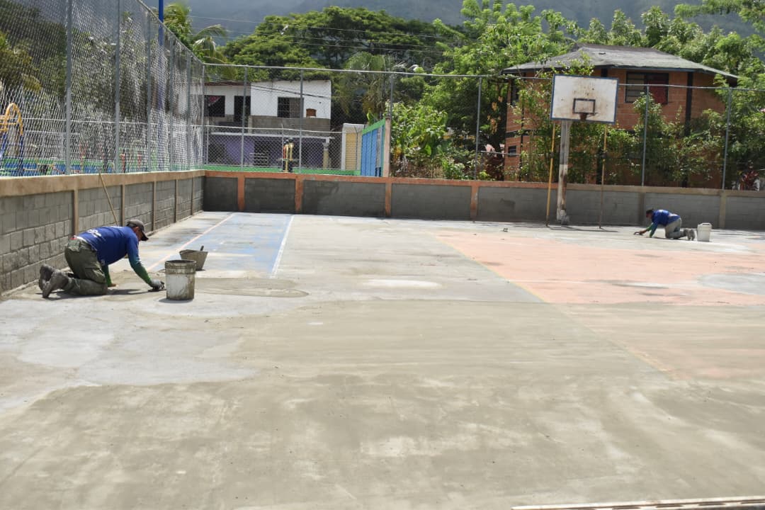 León Jurado impulsa recuperación de espacios deportivos - Agencia Carabobeña de Noticias