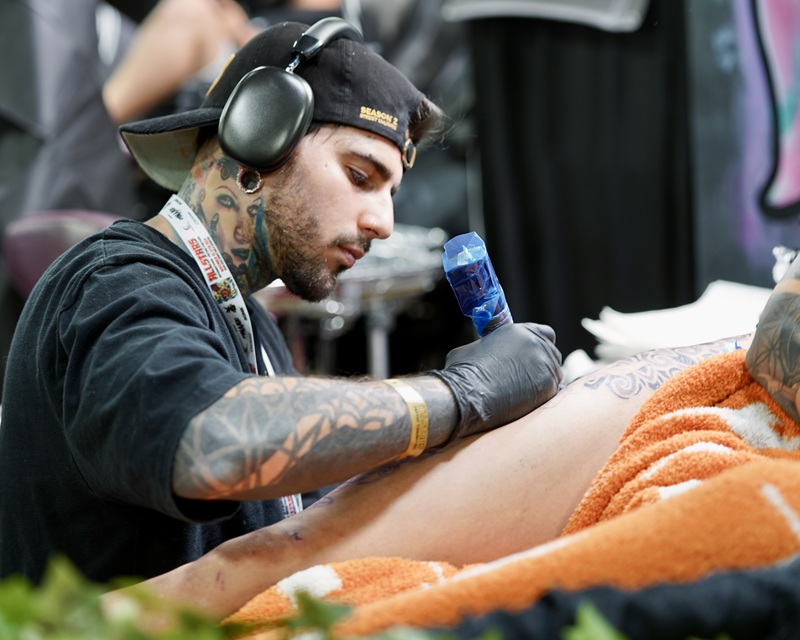 Luis Gil tatuador